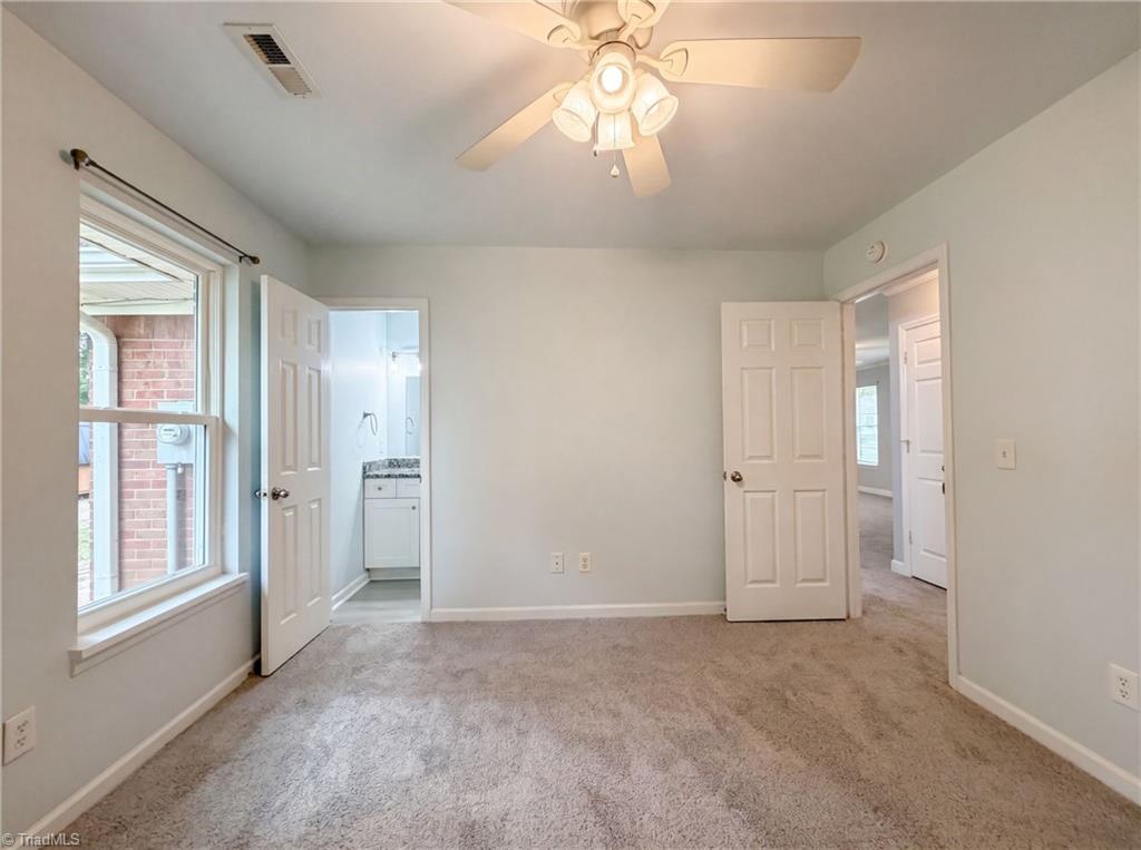 304 Field Street Graham, NC 27253 - Photo 4 of 16