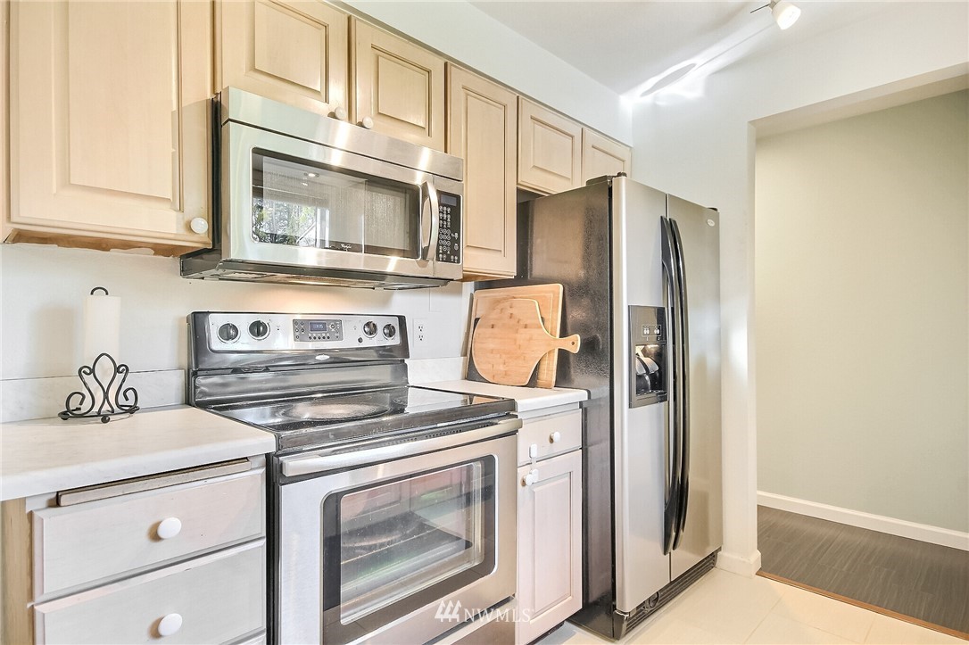 325 South 19th Street Renton, WA 98055 - Photo 14 of 38 Gallery Image 14