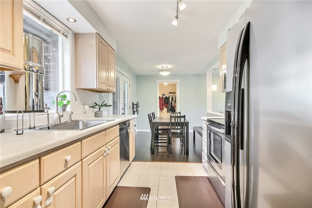 325 South 19th Street Renton, WA 98055 - Photo 16 of 38 Gallery Image 16