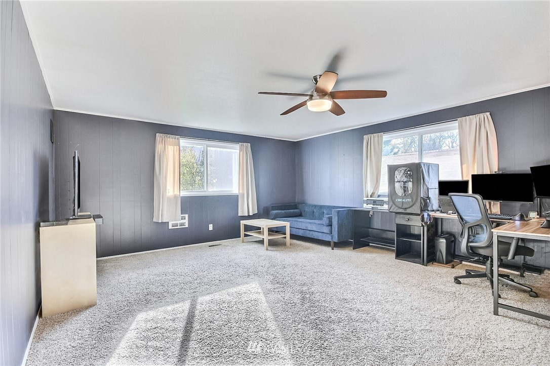 325 South 19th Street Renton, WA 98055 - Photo 17 of 38 Gallery Image 17