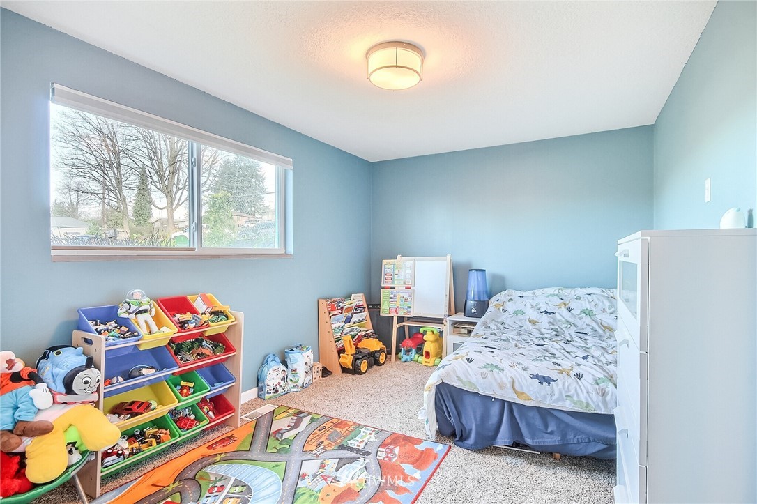 325 South 19th Street Renton, WA 98055 - Photo 22 of 38 Gallery Image 22