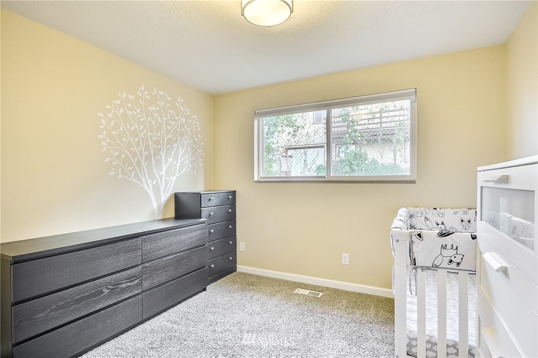 325 South 19th Street Renton, WA 98055 - Photo 24 of 38 Gallery Image 24