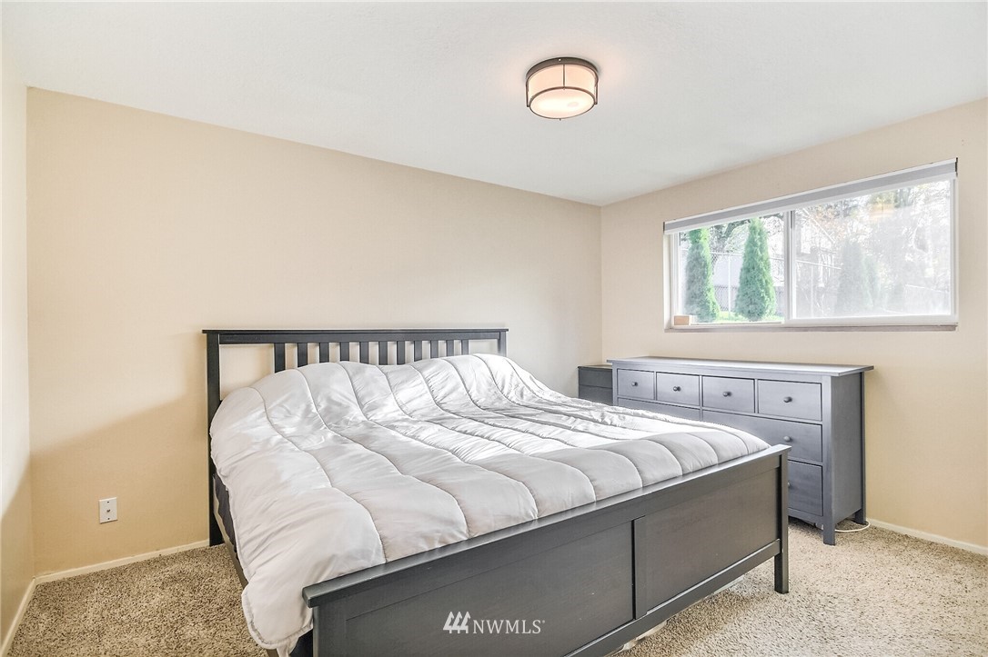 325 South 19th Street Renton, WA 98055 - Photo 26 of 38 Gallery Image 26