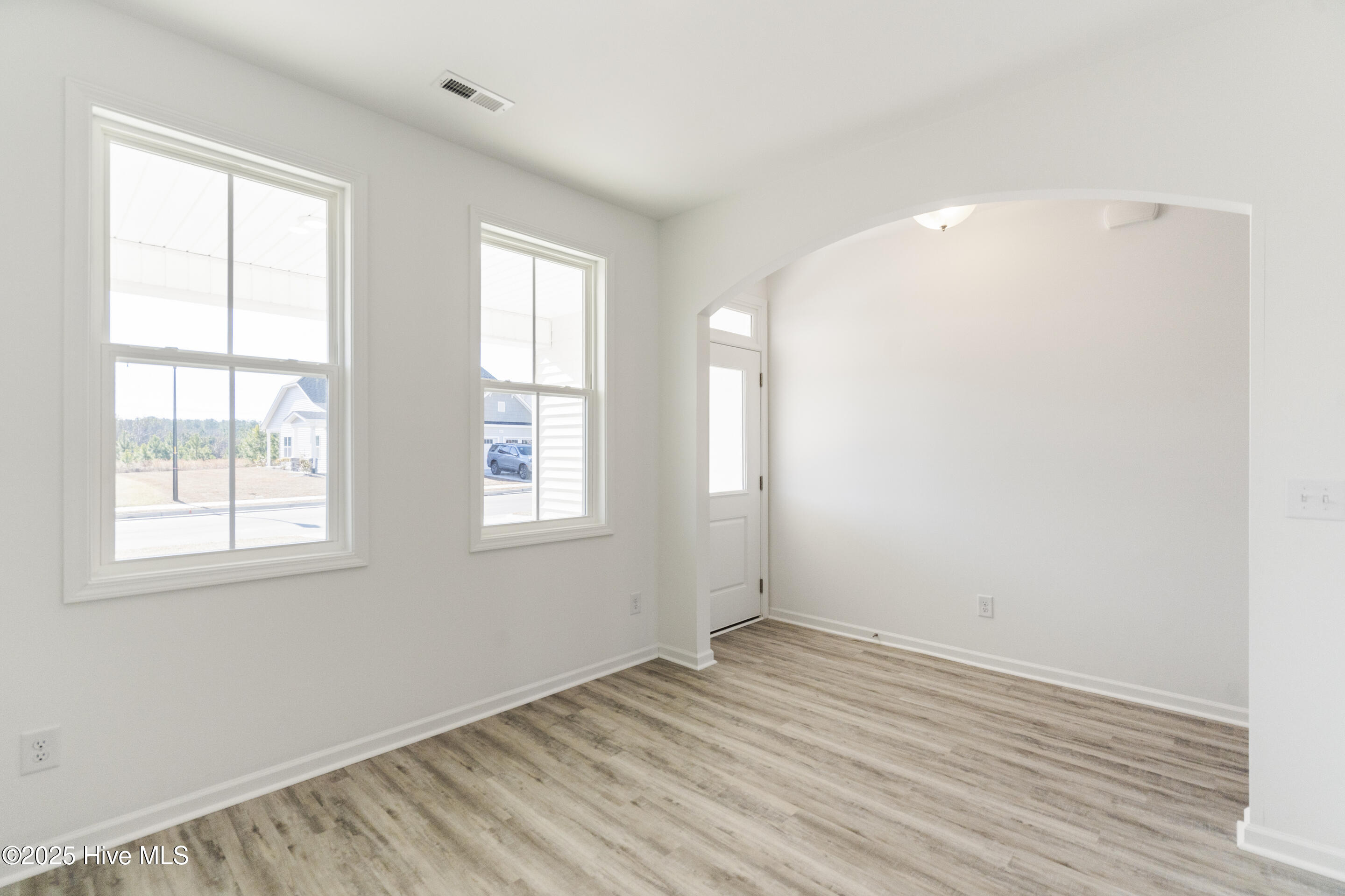 246 Clear View School Road Jacksonville, NC 28540 - Photo 4 of 45 mls-DSC08770