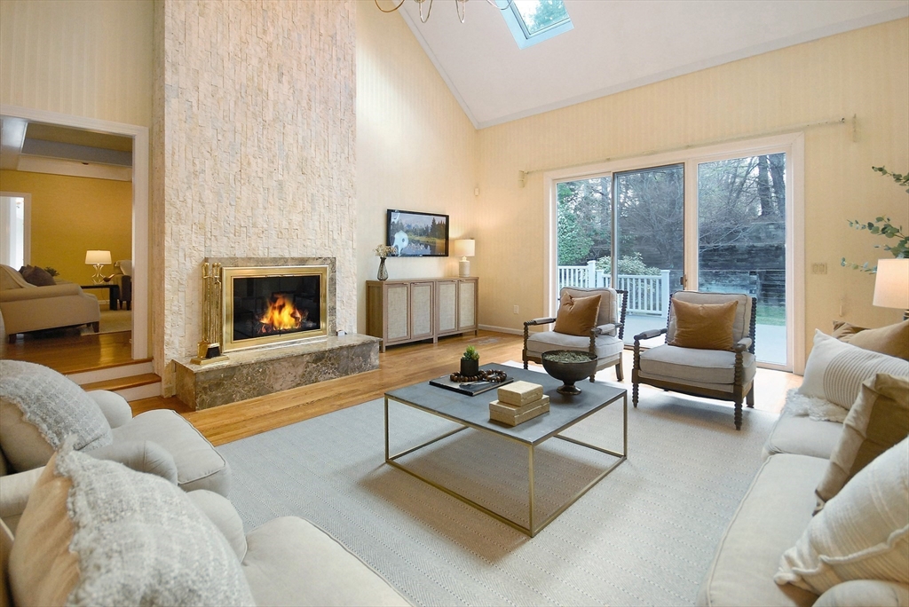 69 Mildred Circle Concord, MA 01742 - Photo 3 of 41
