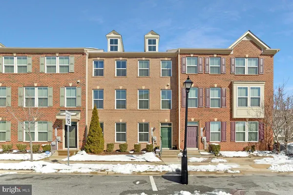 $460,000 | 10948 St Patricks Pk Alley, Waldorf, MD 20603