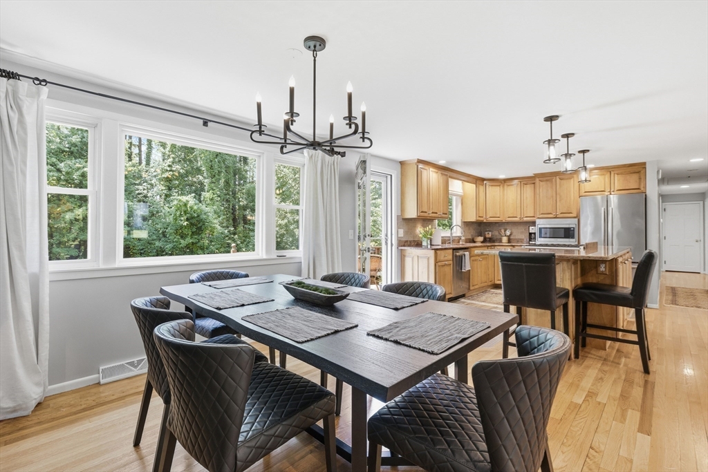 42 Ledgewood Road Framingham, MA 01701 - Photo 8 of 33
