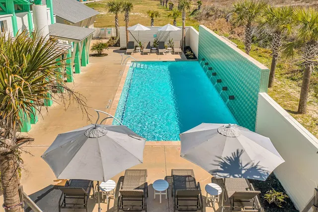 a view of yard from terrace