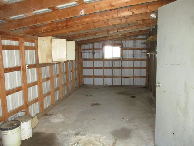 $390,000 | 1834 North High School Avenue, Columbus, KS 66725