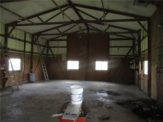 $390,000 | 1834 North High School Avenue, Columbus, KS 66725