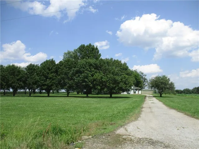 $390,000 | 1834 North High School Avenue, Columbus, KS 66725