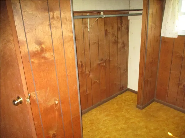 $390,000 | 1834 North High School Avenue, Columbus, KS 66725