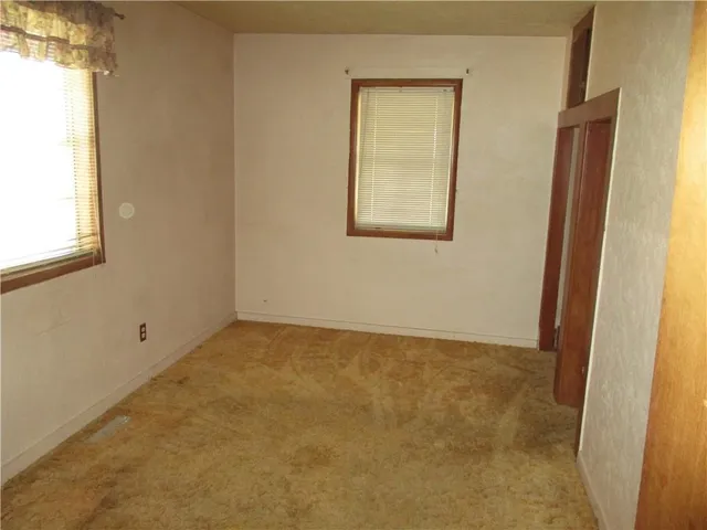 $390,000 | 1834 North High School Avenue, Columbus, KS 66725