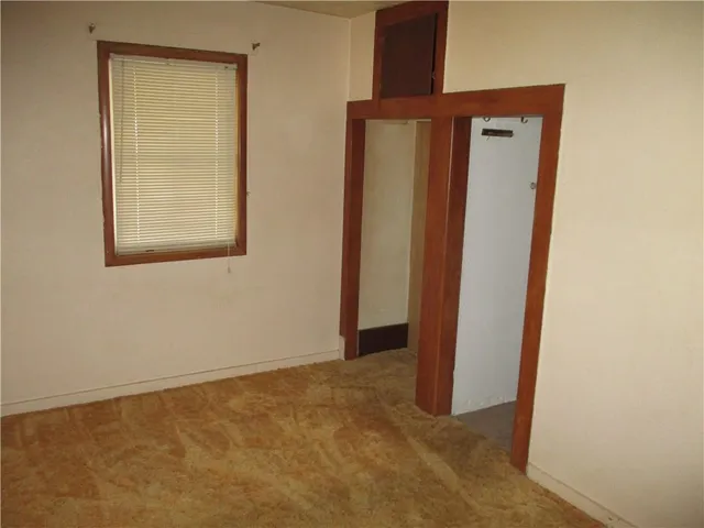 $390,000 | 1834 North High School Avenue, Columbus, KS 66725