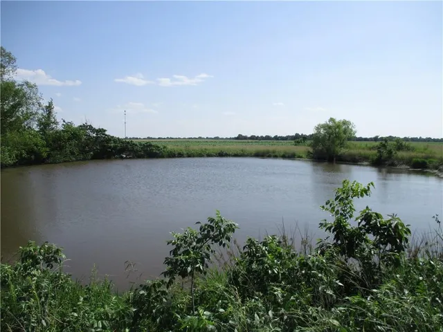 $390,000 | 1834 North High School Avenue, Columbus, KS 66725