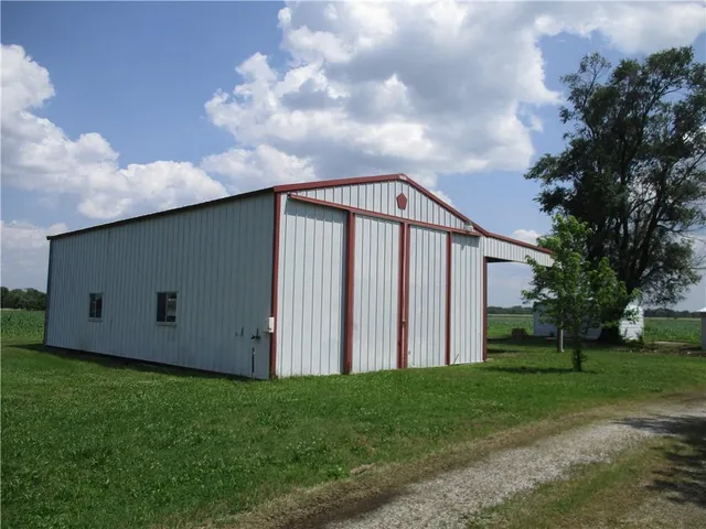 $390,000 | 1834 North High School Avenue, Columbus, KS 66725