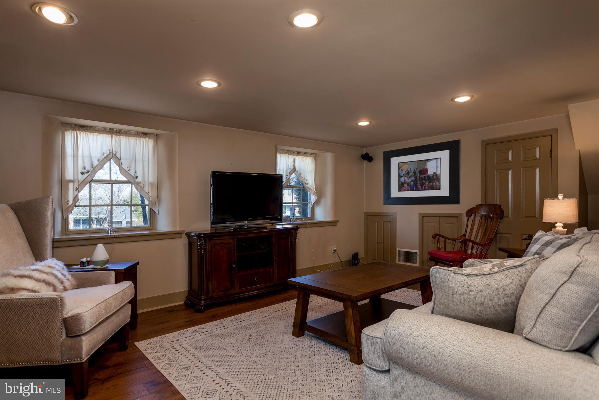 456 Adrian Road Collegeville, PA 19426 - Photo 11 of 33 Gallery Image 11