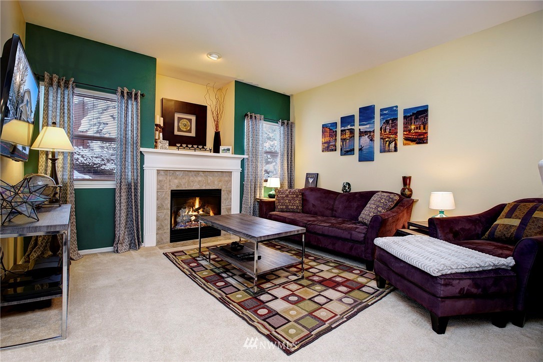201 South 50th Street, Unit A Renton, WA 98055 - Photo 3 of 25 Gallery Image 3