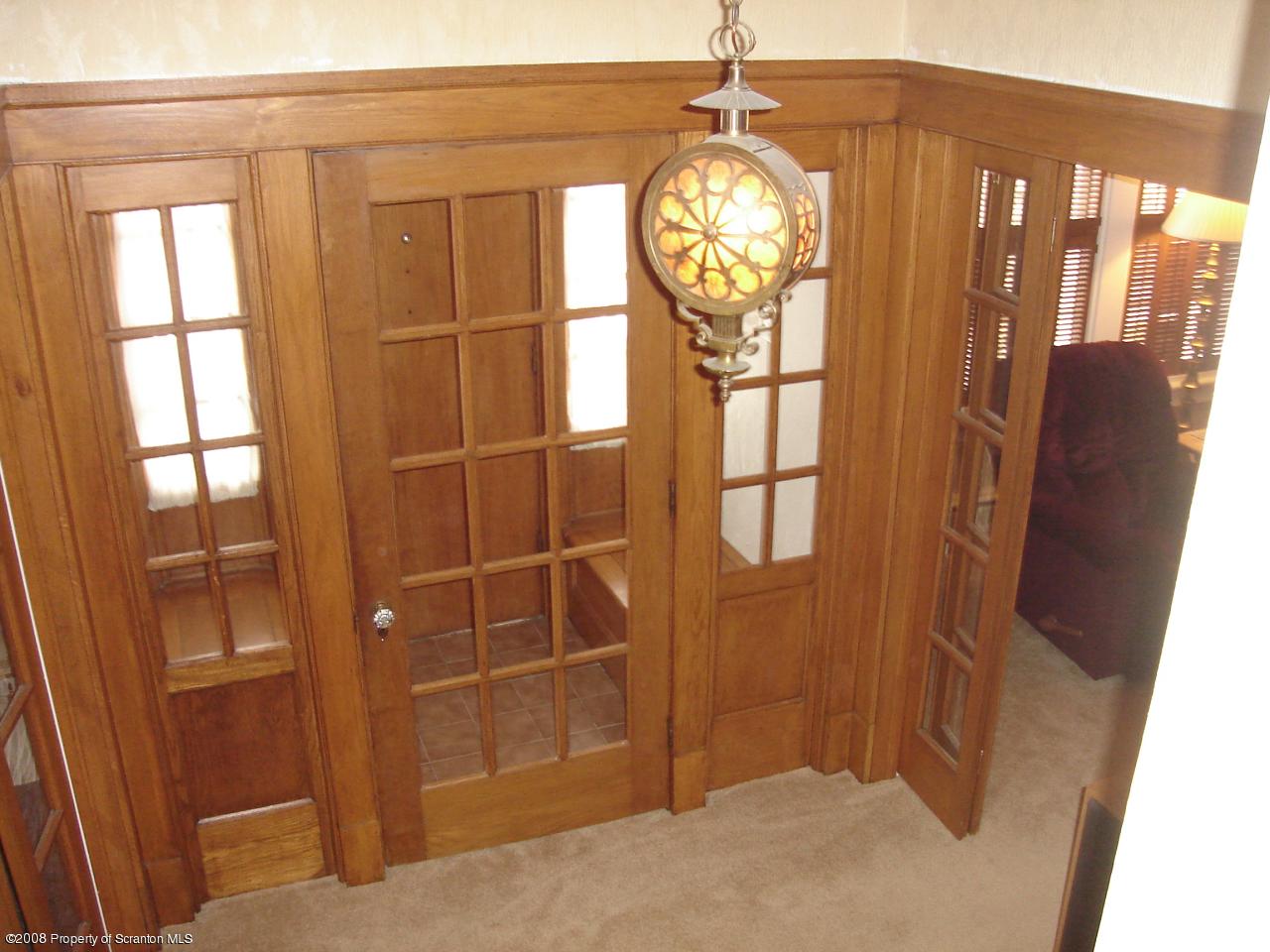 40 Spring Street Carbondale, PA 18407 - Photo 6 of 11 Gallery Image 6