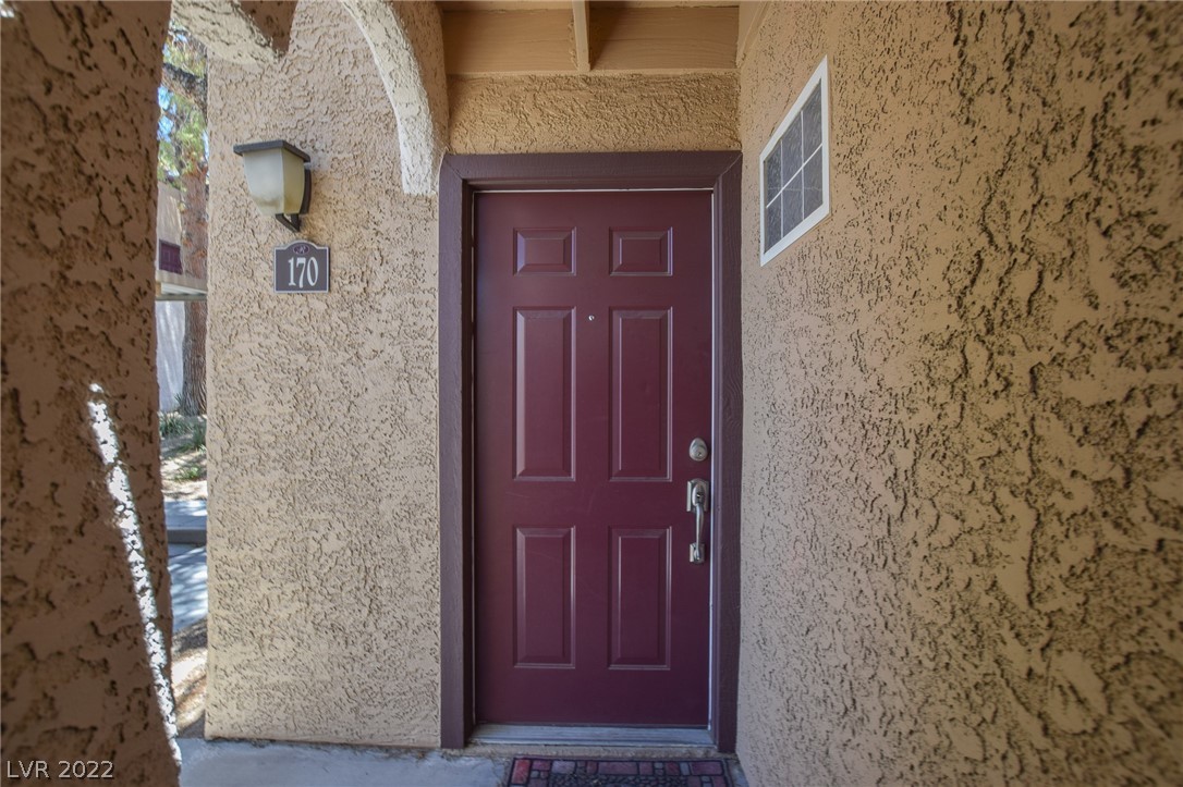 9325 West Desert Inn Road, Unit 170 Las Vegas, NV 89117 - Photo 1 of 8