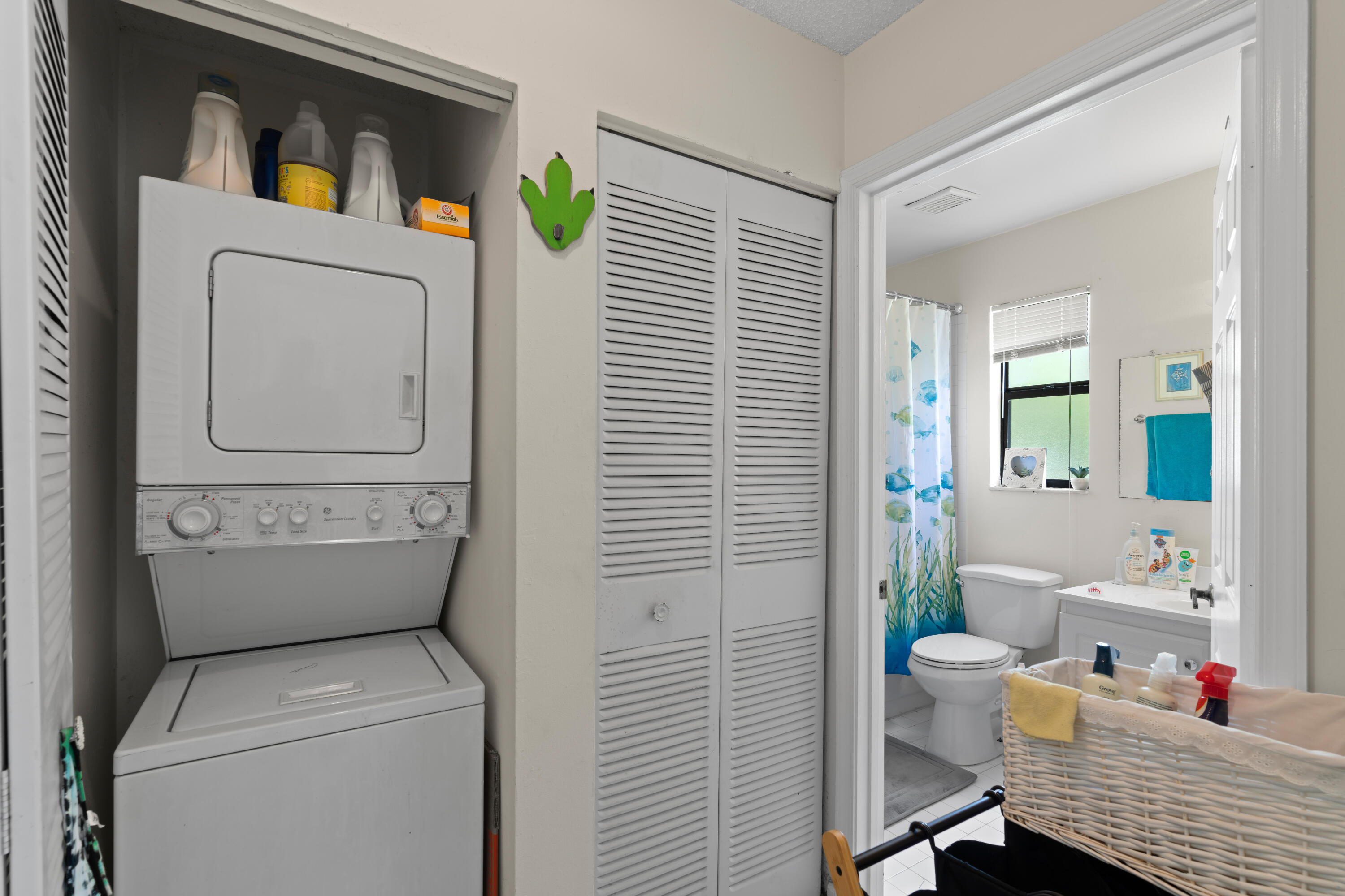 3350 Jaywood Terrace, Unit 221 Boca Raton, FL 33431 - Photo 12 of 25 Laundry