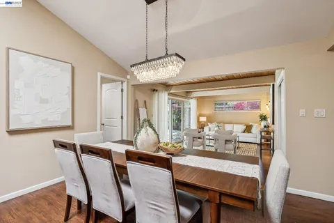 $1,169,000 | 33166 Basswood Avenue, Union City, CA 94587