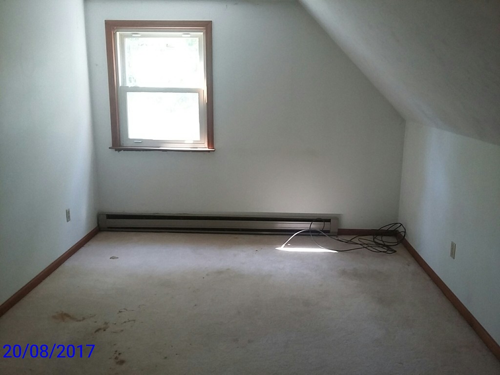 121 Ramshorn Road Charlton, MA 01507 - Photo 3 of 15