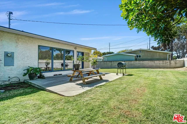 $975,000 | 2541 Gondar Avenue, Long Beach, CA 90815