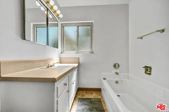 $975,000 | 2541 Gondar Avenue, Long Beach, CA 90815