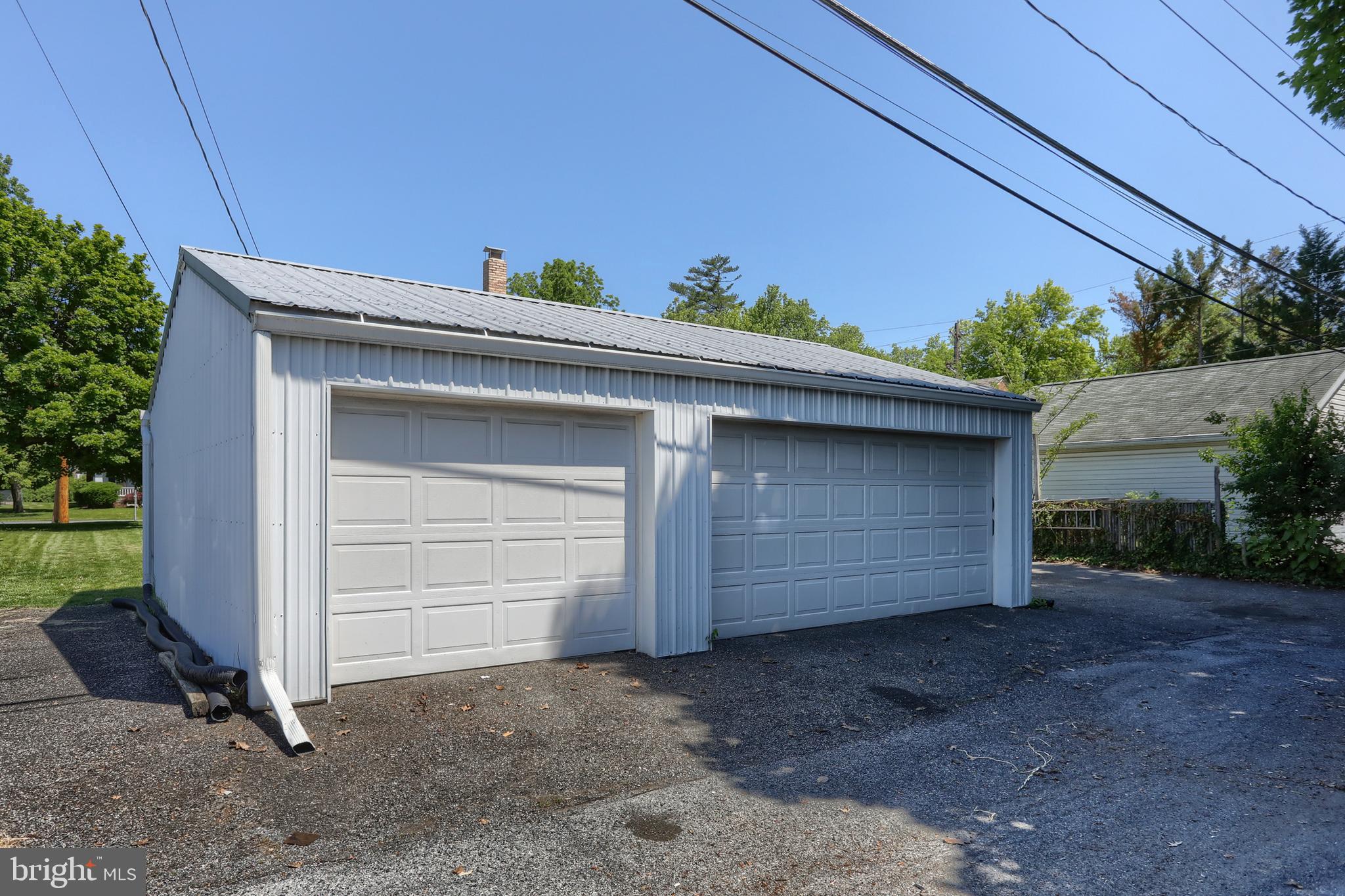 332 East Walnut Street Reading, PA 19607 - Photo 37 of 40 3-car Detached Garage