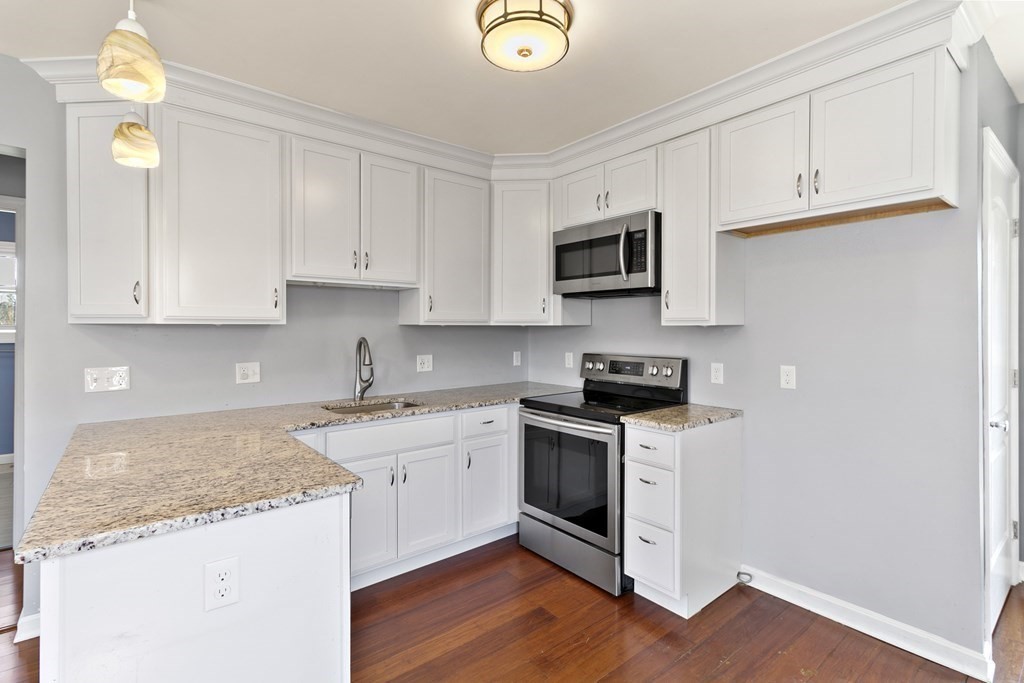 68 Yale Street Ludlow, MA 01056 - Photo 5 of 42 Gallery Image 5