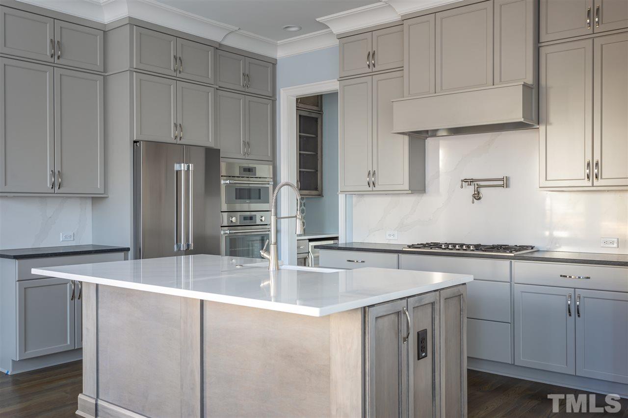 1601 Lorraine Road Raleigh, NC 27607 - Photo 7 of 26
