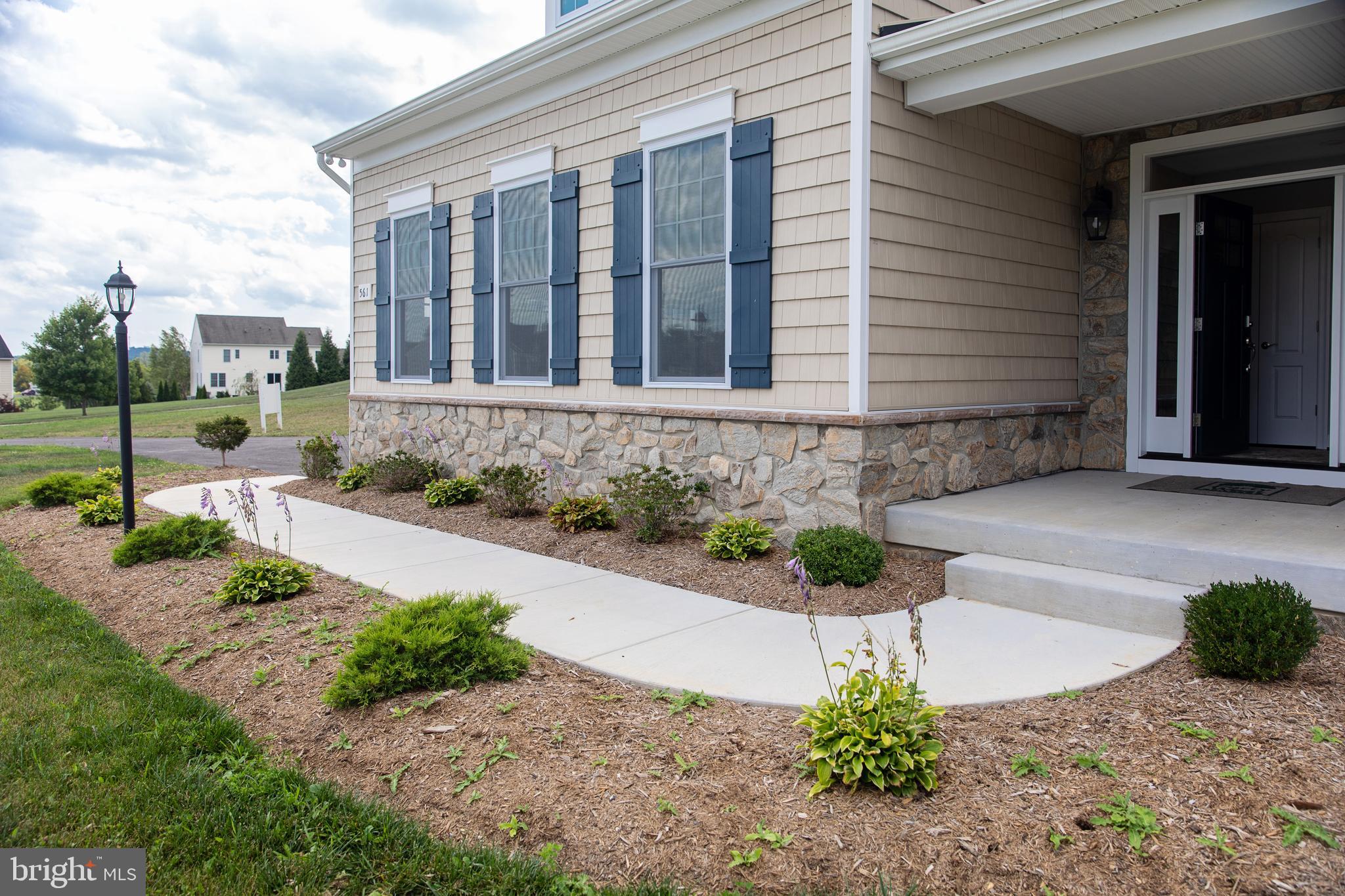 561 Lemmon Road Westminster, MD 21157 - Photo 3 of 17