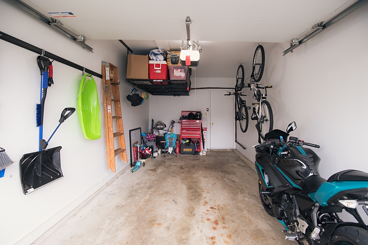 17297 Maple Lane Gurnee, IL 60031 - Photo 28 of 29 a view of a room with gym equipment