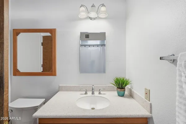 $250,000 | 744 East North Lane, Unit 2, Phoenix, AZ 85020