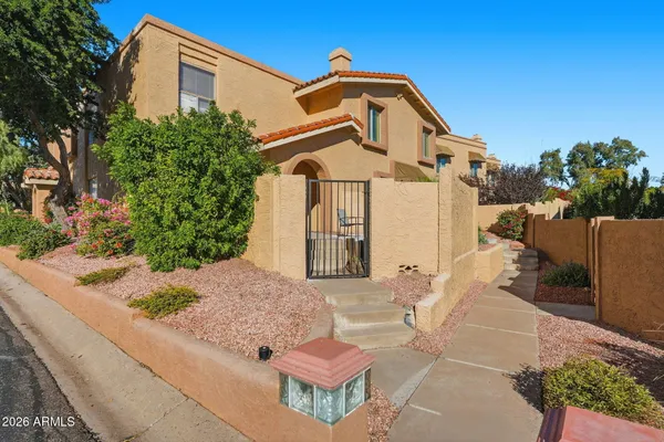 $250,000 | 744 East North Lane, Unit 2, Phoenix, AZ 85020