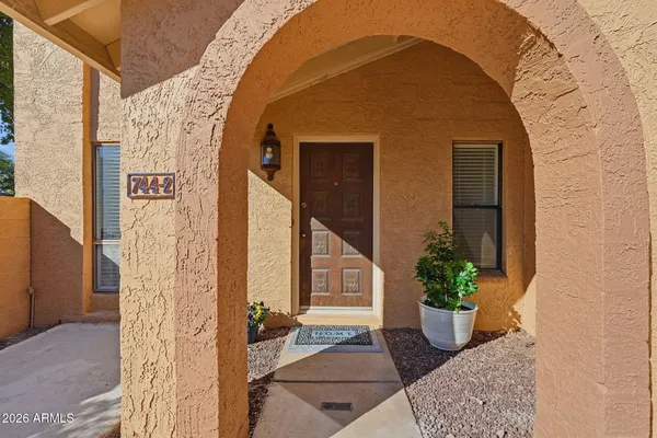 $250,000 | 744 East North Lane, Unit 2, Phoenix, AZ 85020