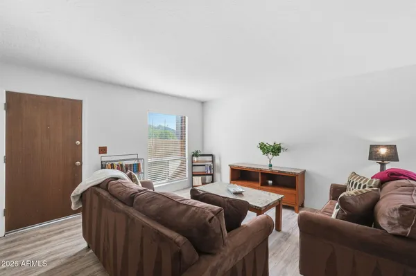 $250,000 | 744 East North Lane, Unit 2, Phoenix, AZ 85020