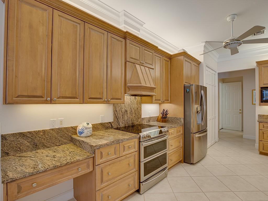 520 Cypress Road Vero Beach, FL 32963 - Photo 10 of 34 Gallery Image 10