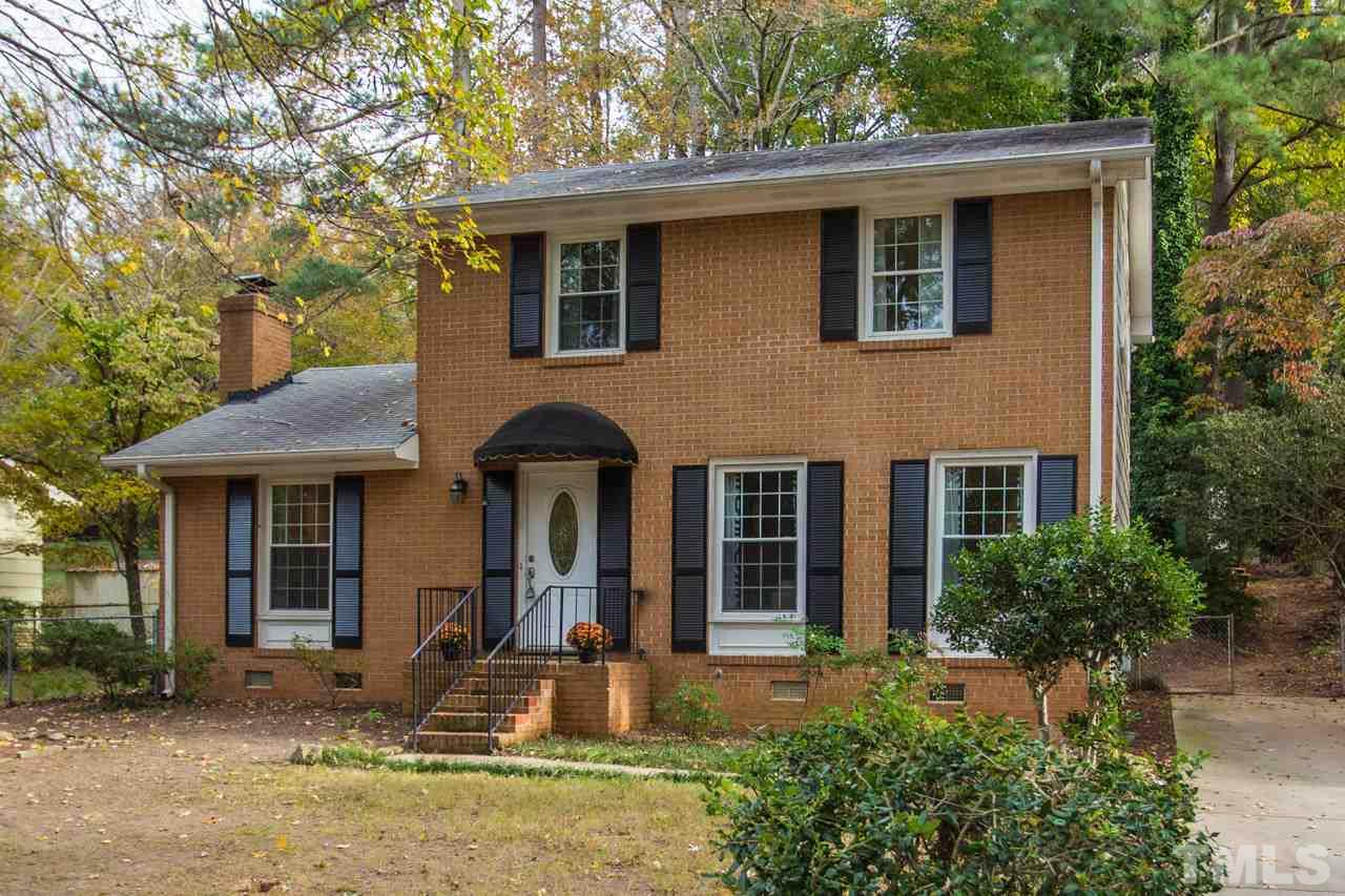 1013 Northclift Drive Raleigh, NC 27609 - Photo 2 of 25 Gallery Image 2