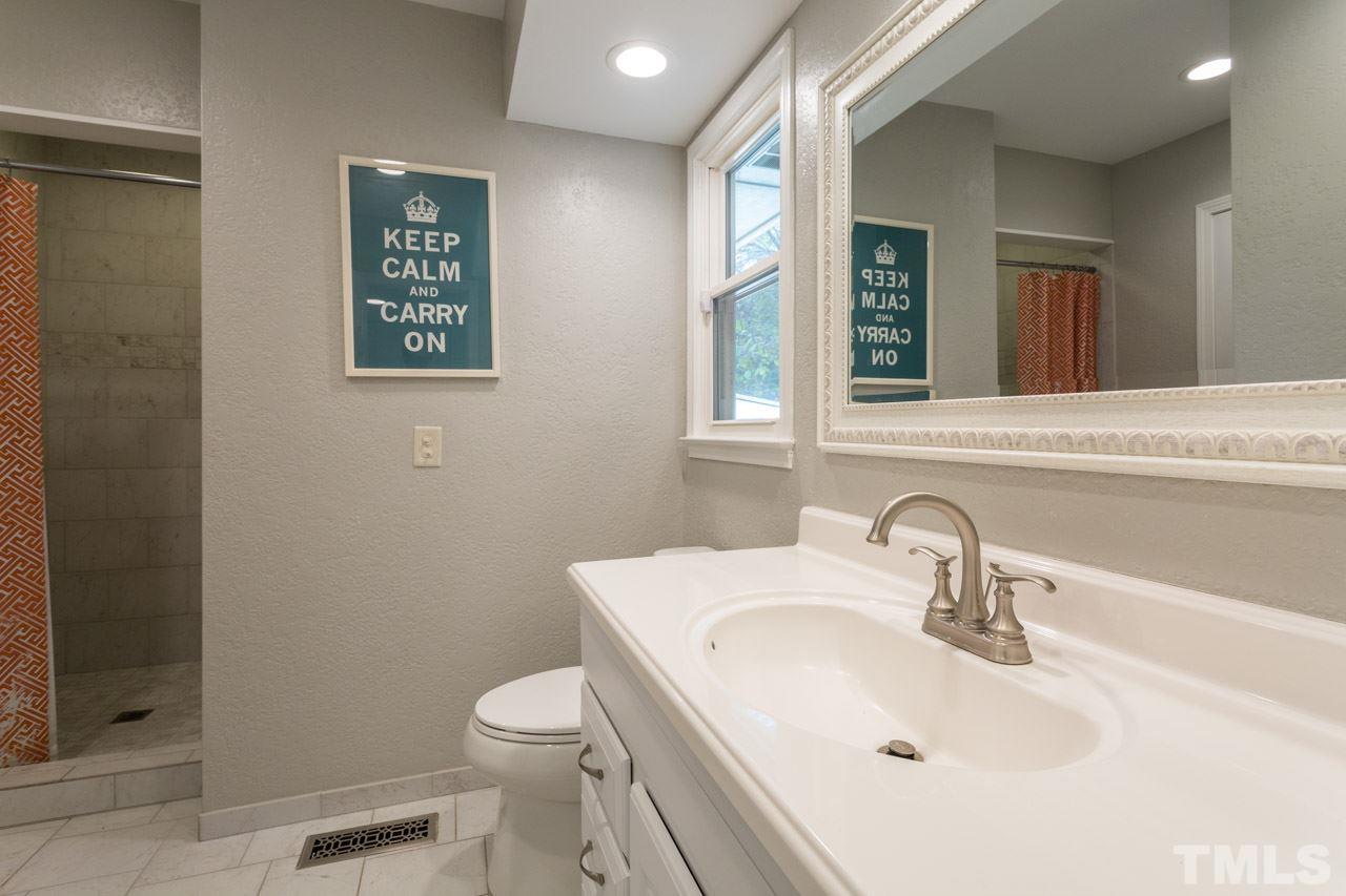 1013 Northclift Drive Raleigh, NC 27609 - Photo 17 of 25 Gallery Image 17