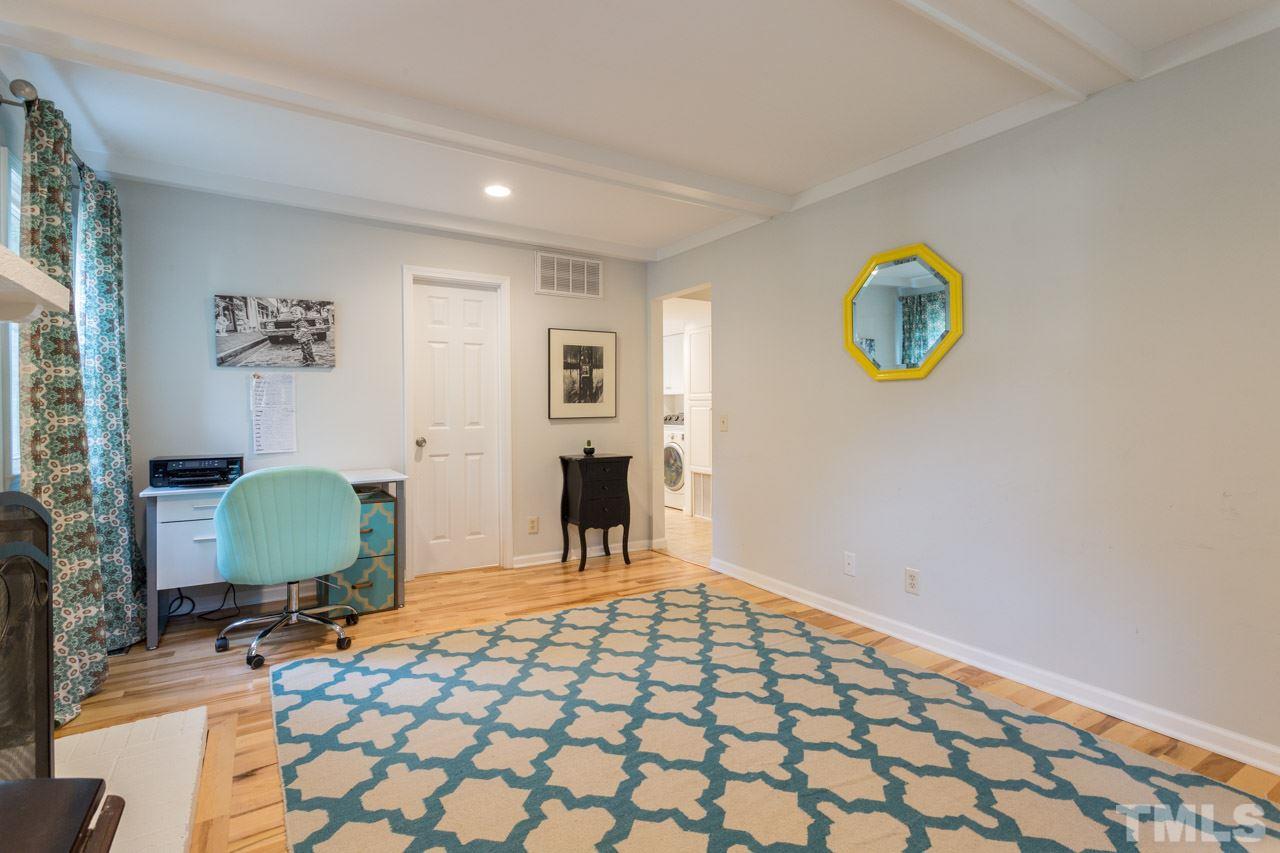 1013 Northclift Drive Raleigh, NC 27609 - Photo 7 of 25 Gallery Image 7
