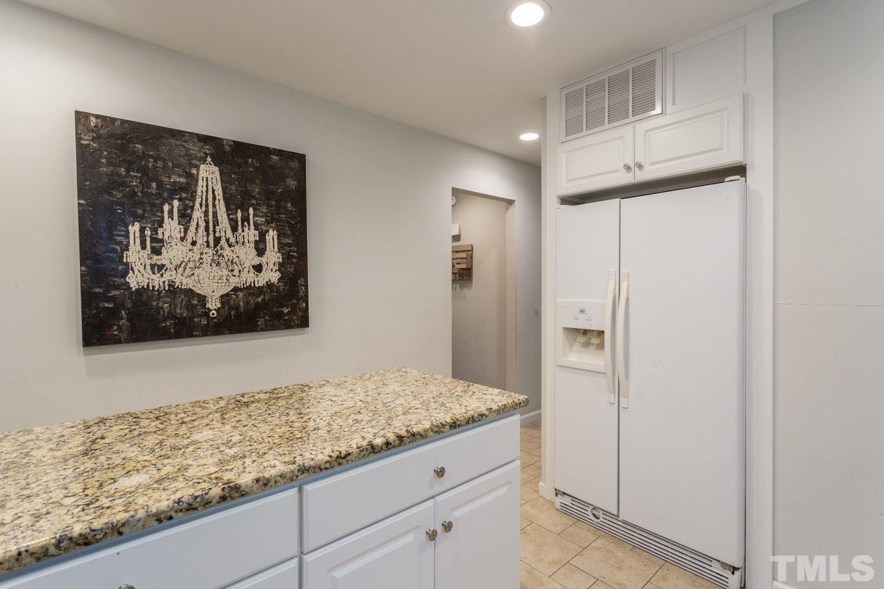 1013 Northclift Drive Raleigh, NC 27609 - Photo 10 of 25 Gallery Image 10