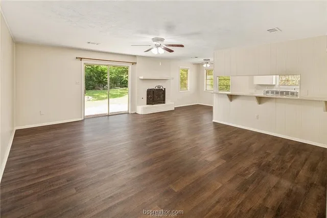 $1,900 | 315 Borderbrook Drive, Bryan, TX 77801