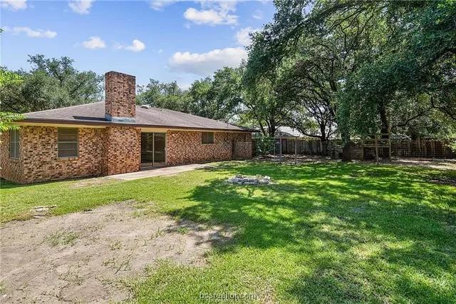 $1,900 | 315 Borderbrook Drive, Bryan, TX 77801