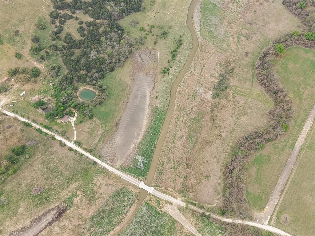 3050 Southwest Rd Purdon Tx 76629 Road Purdon, TX 76679 - Photo 11 of 13 a bathroom with a bathtub