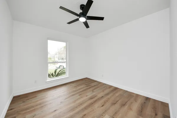 $249,999 | 717 Phyllis Court, Conroe, TX 77303