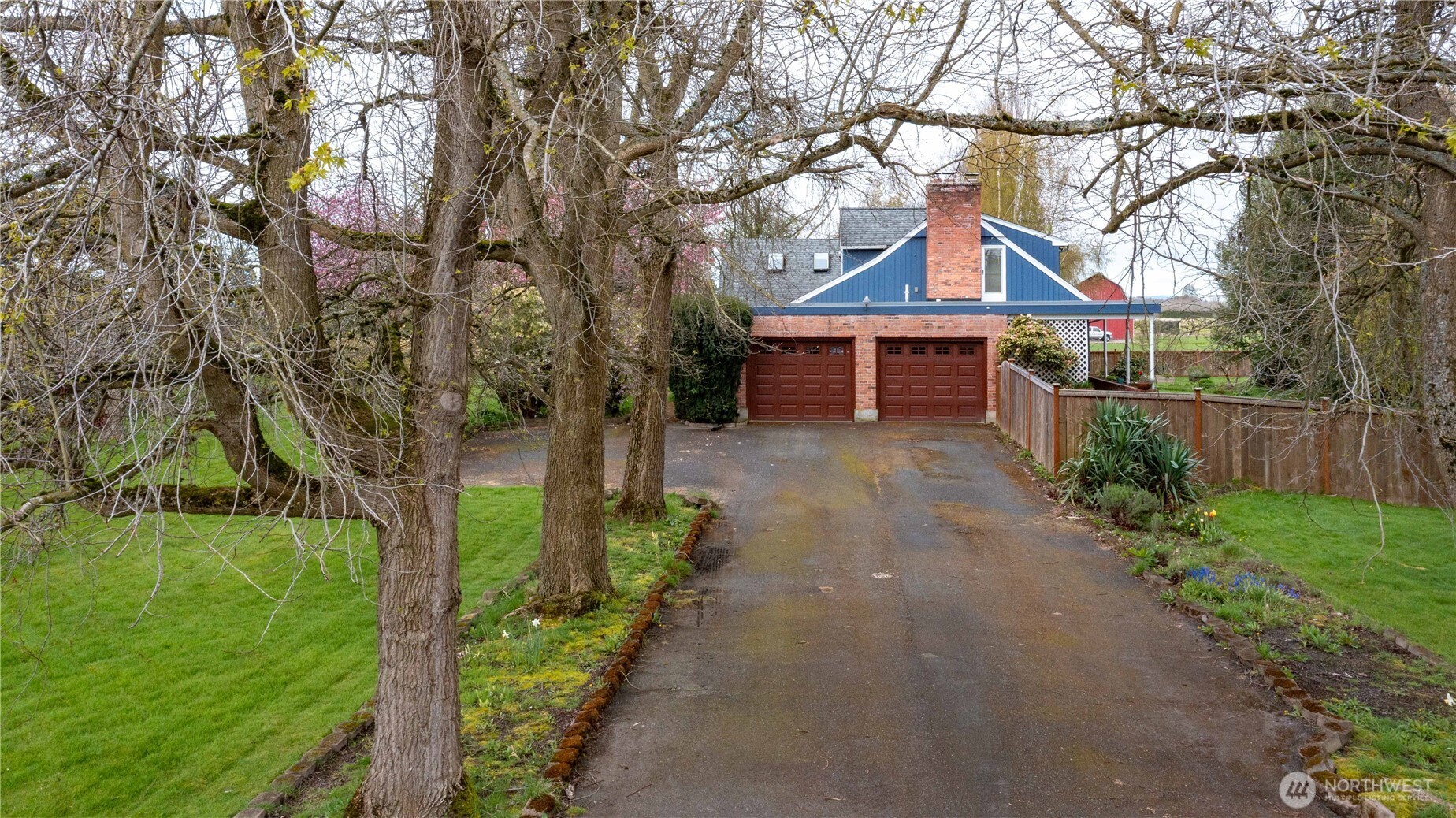 17711 McLean Road Mount Vernon, WA 98273 - Photo 4 of 40 Gallery Image 4