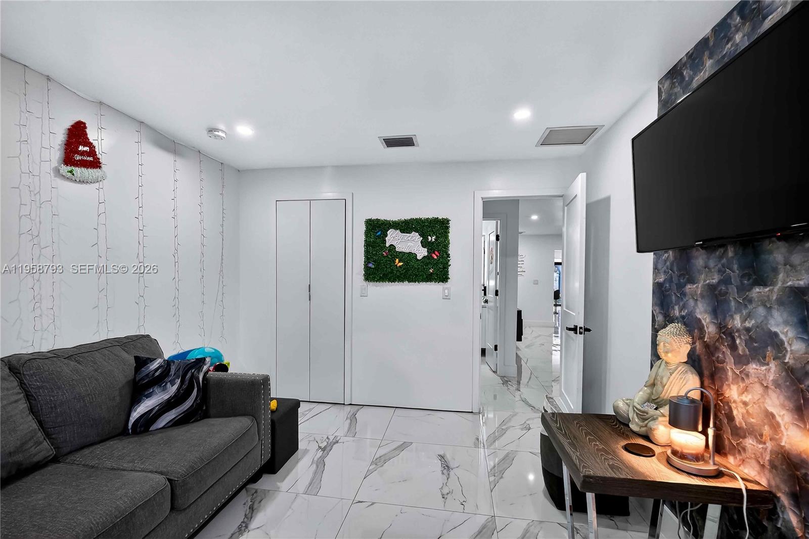 1594 West 73rd Street Hialeah, FL 33014 - Photo 21 of 35