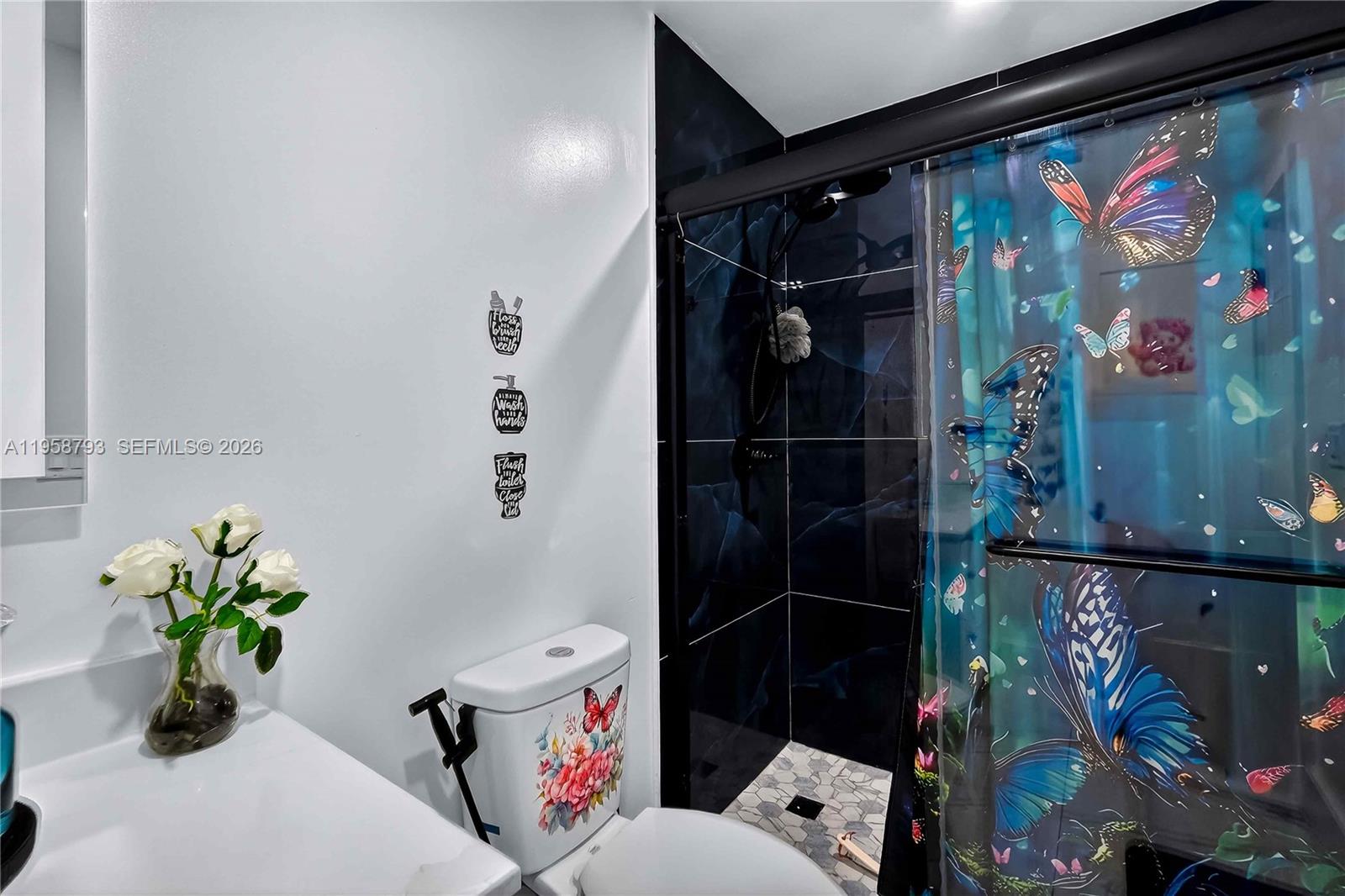 1594 West 73rd Street Hialeah, FL 33014 - Photo 27 of 35